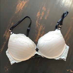 Victoria’s Secret bra